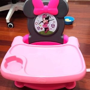 Minnie mouse booster seat